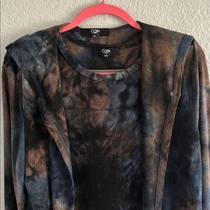 CON Women's Tie-Dye Hooded Cardigan with tank matching tank top- only worn once